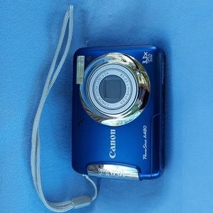CANON POWERSHOT A480 DIITAL CAMERA 3.3XZOOM 10 MEGA PIXELS COMPACT